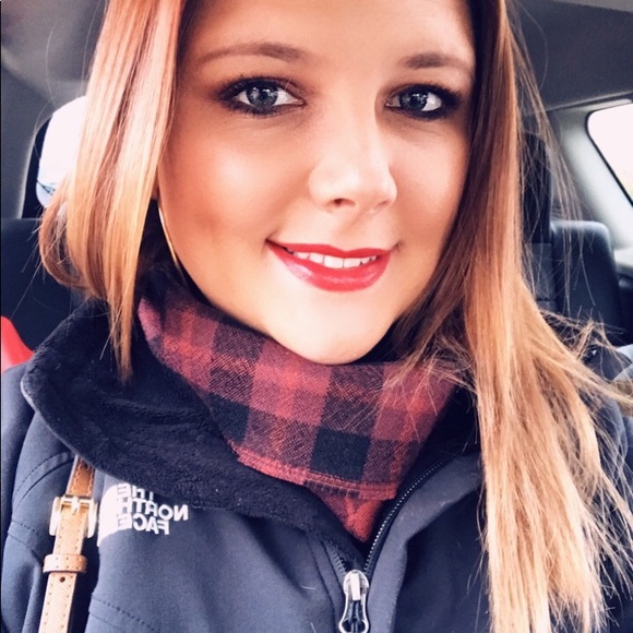 Meet your Posher, Amber - Picture 6 of 8